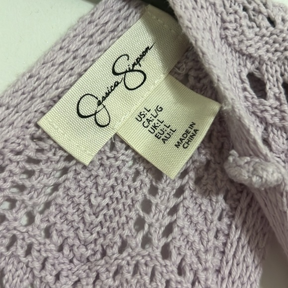 Jessica Simpson top. - Picture 3 of 5